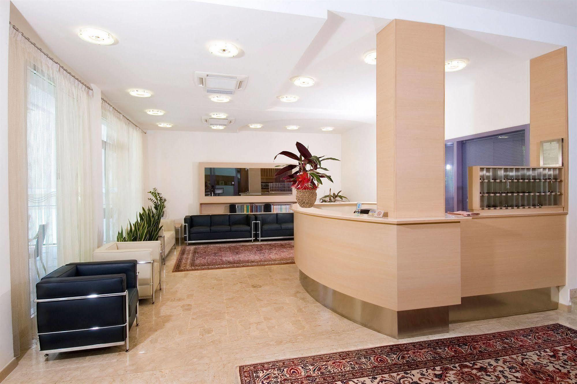 Hotel St. Moritz Bellaria-Igea Marina Ngoại thất bức ảnh